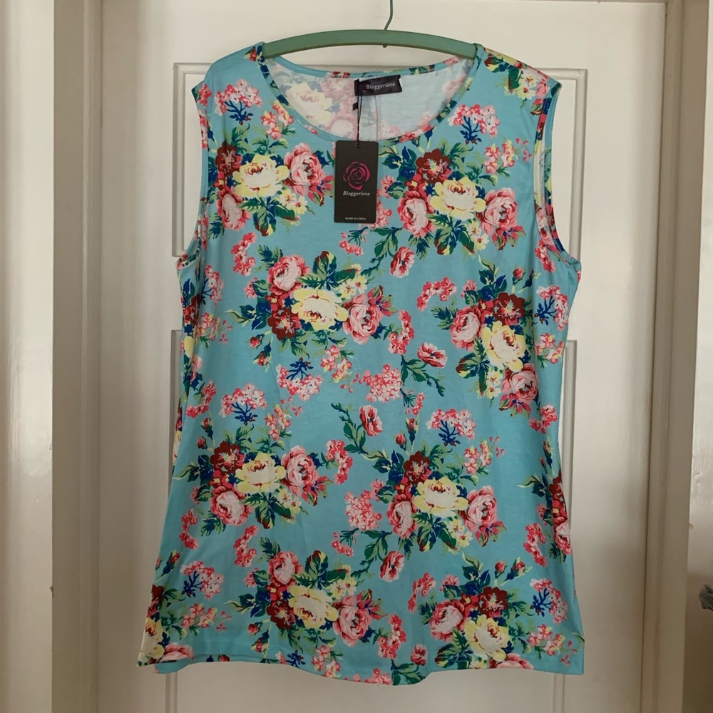 NWT Bloggerlove Women’s XXL polyester floral print tank